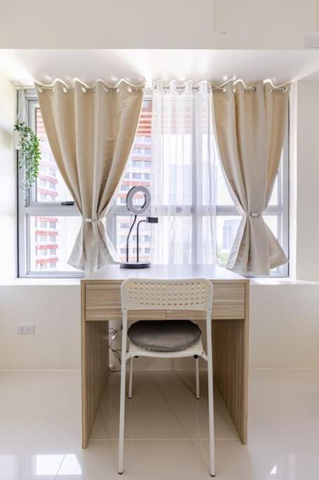 Perfect Accommodation For You In Levels Burbank Manila Exterior foto