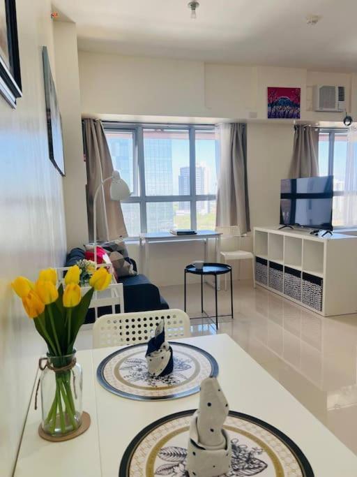 Perfect Accommodation For You In Levels Burbank Manila Exterior foto